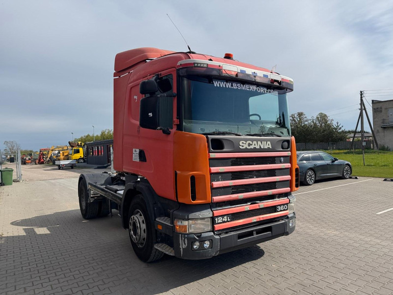Scania R 124 LA 360, Manual pump. - Nyergesvontató: 3 kép. Scania R 124 LA 360, Manual pump. - Nyergesvontató: 3 kép.