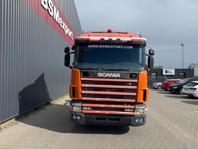 Scania R 124 LA 360, Manual pump. - Nyergesvontató: 2 kép. Scania R 124 LA 360, Manual pump. - Nyergesvontató: 2 kép.