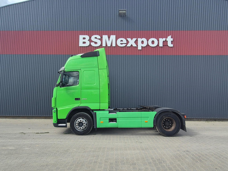 Volvo FH 460 - Nyergesvontató: 5 kép. Volvo FH 460 - Nyergesvontató: 5 kép.