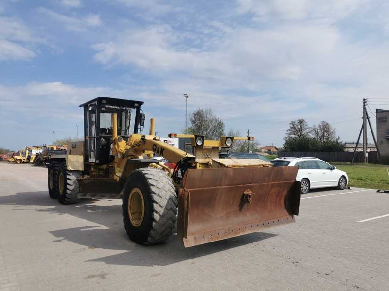 O & K F206 6x6 - Gréder: 3 kép. O & K F206 6x6 - Gréder: 3 kép.