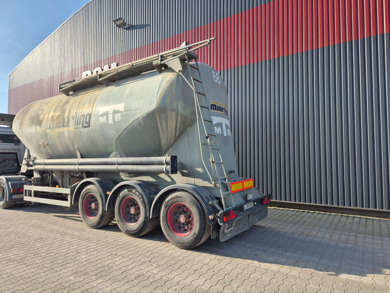 SPITZER - Tartályos félpótkocsi: 3 kép. SPITZER - Tartályos félpótkocsi: 3 kép.