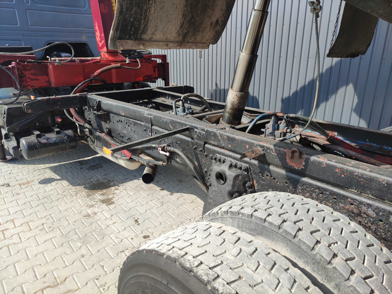Scania 113.320 dump truck - Billenőplatós teherautó, Darus autó: 4 kép. Scania 113.320 dump truck - Billenőplatós teherautó, Darus autó: 4 kép.