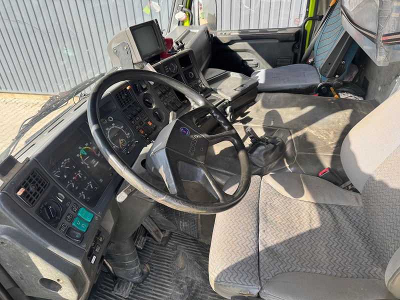 Scania 113.320 vacuum truck - Szippantós autó: 5 kép. Scania 113.320 vacuum truck - Szippantós autó: 5 kép.