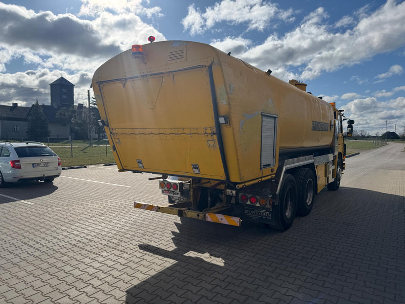 Scania 113.320 vacuum truck - Szippantós autó: 3 kép. Scania 113.320 vacuum truck - Szippantós autó: 3 kép.
