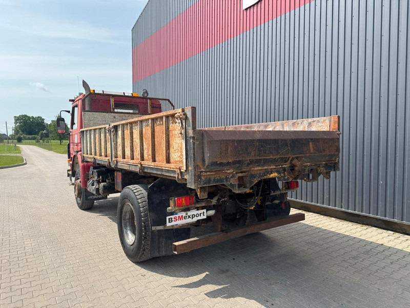 Scania 93, 4x4 - Billenőplatós teherautó: 5 kép. Scania 93, 4x4 - Billenőplatós teherautó: 5 kép.