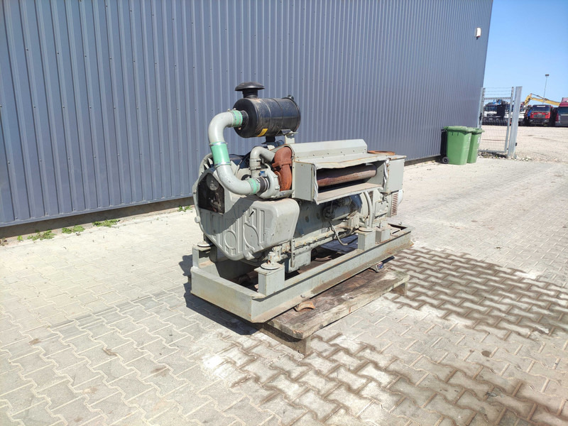 Stamford 70kva - Áramfejlesztő: 1 kép. Stamford 70kva - Áramfejlesztő: 1 kép.