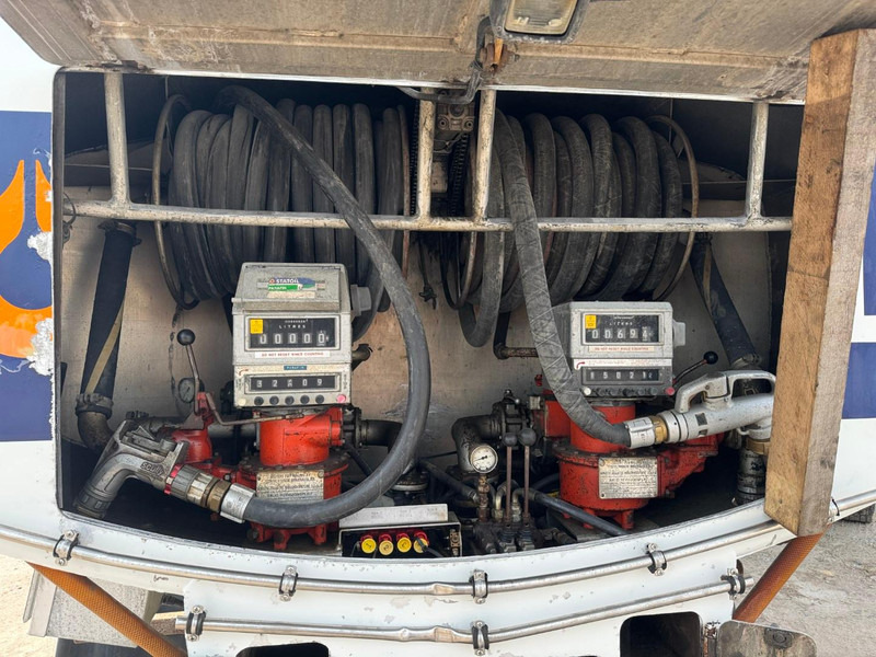 Tartályos teherautó a következők szállításához üzemanyag Volvo FL 7 260, 10000 liter: 15 kép.