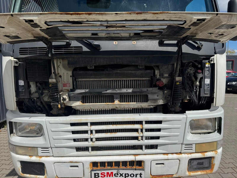 Platós teherautó Volvo FM 12.380: 10 kép.