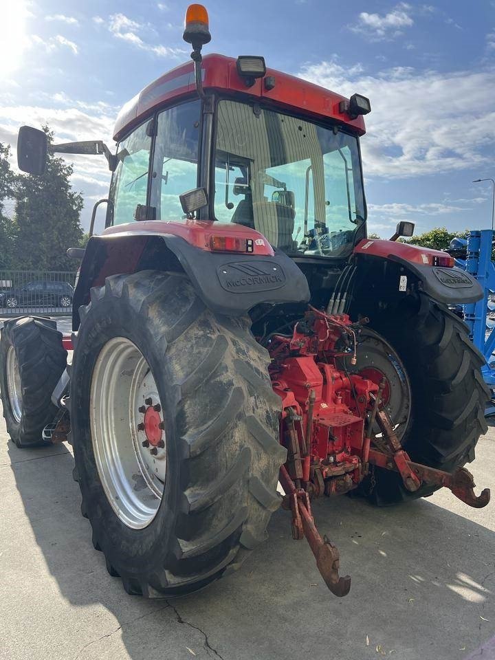 McCormick MTX135 - Traktor: 4 kép. McCormick MTX135 - Traktor: 4 kép.