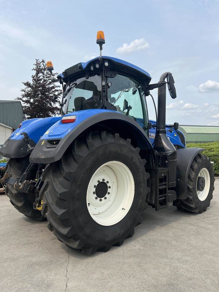 New Holland T 7.290 AC HD - Traktor: 3 kép. New Holland T 7.290 AC HD - Traktor: 3 kép.