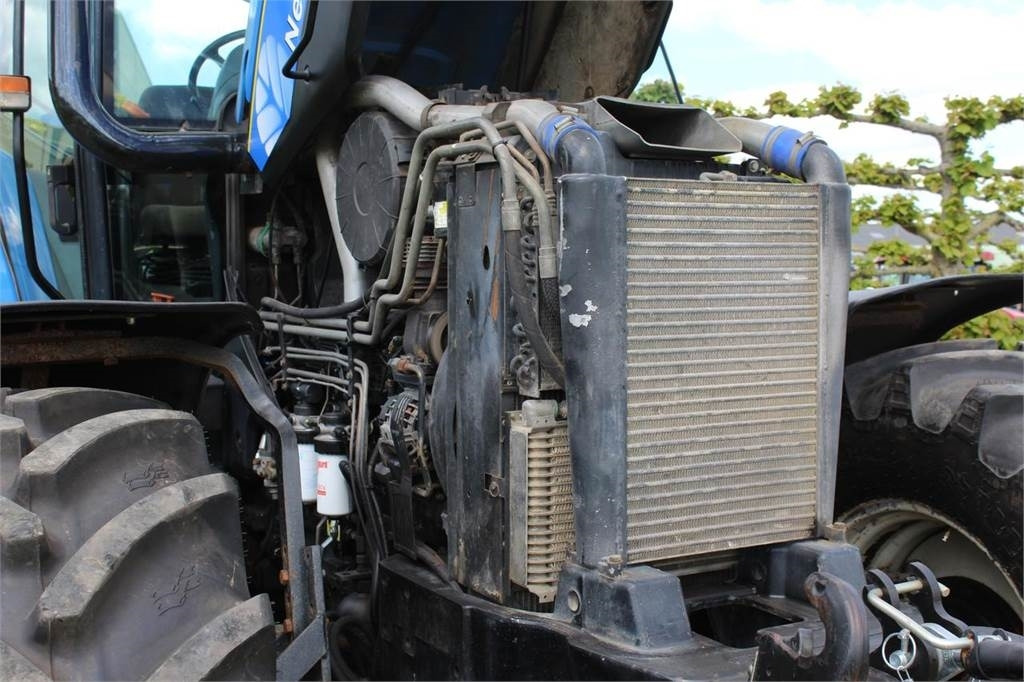 New Holland TM175  lízing New Holland TM175: 16 kép.