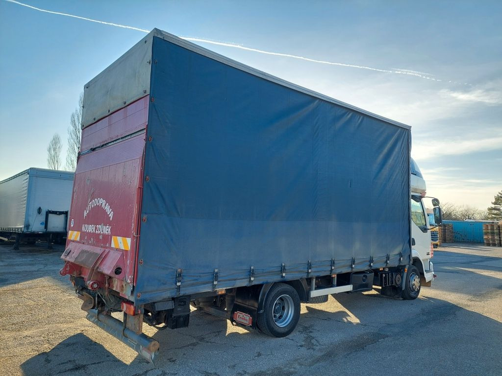 DAF FA LF 45.220 E12 4x2 DAF FA LF 45.220 E12 4x2 - Ponyvás teherautó: 4 kép. DAF FA LF 45.220 E12 4x2 DAF FA LF 45.220 E12 4x2 - Ponyvás teherautó: 4 kép.