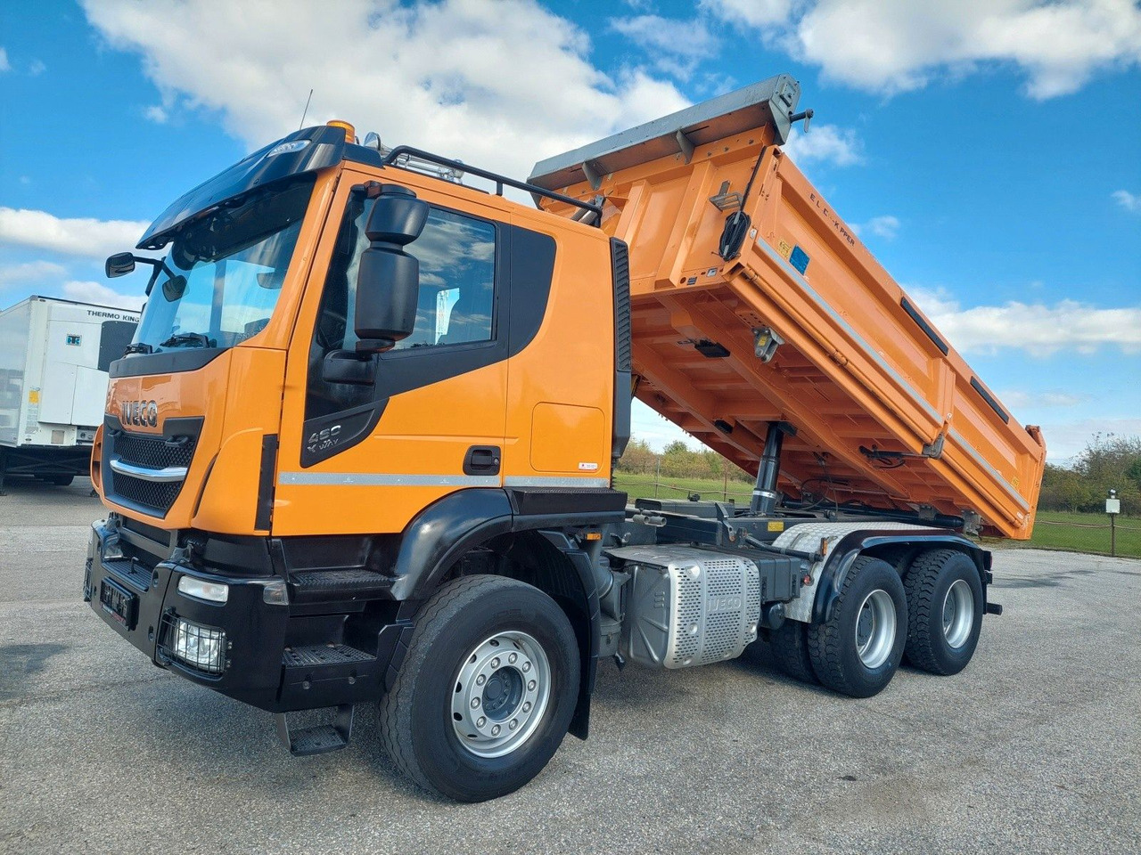 Iveco AD 260T46 BB Meiller Bordmatik 6x4 - Billenőplatós teherautó: 1 kép. Iveco AD 260T46 BB Meiller Bordmatik 6x4 - Billenőplatós teherautó: 1 kép.