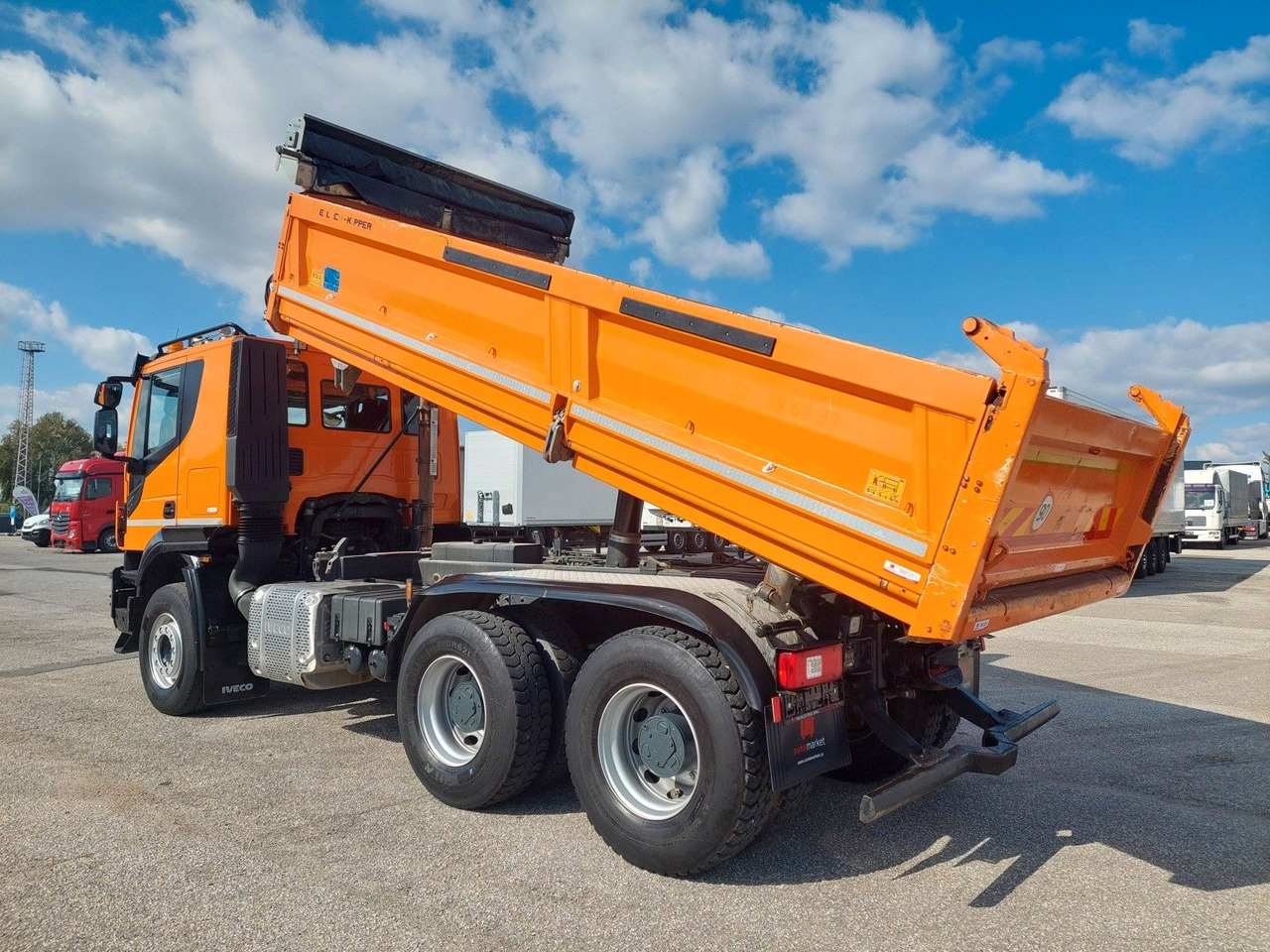 Iveco AD 260T46 BB Meiller Bordmatik 6x4 - Billenőplatós teherautó: 3 kép. Iveco AD 260T46 BB Meiller Bordmatik 6x4 - Billenőplatós teherautó: 3 kép.