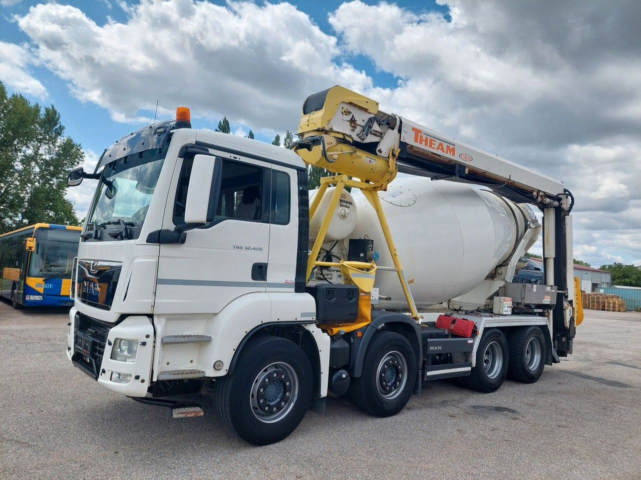MAN TGS 32.420 BB Stetter AM 8 FHCBL + Theam T3D16 - Betonmixer: 1 kép. MAN TGS 32.420 BB Stetter AM 8 FHCBL + Theam T3D16 - Betonmixer: 1 kép.