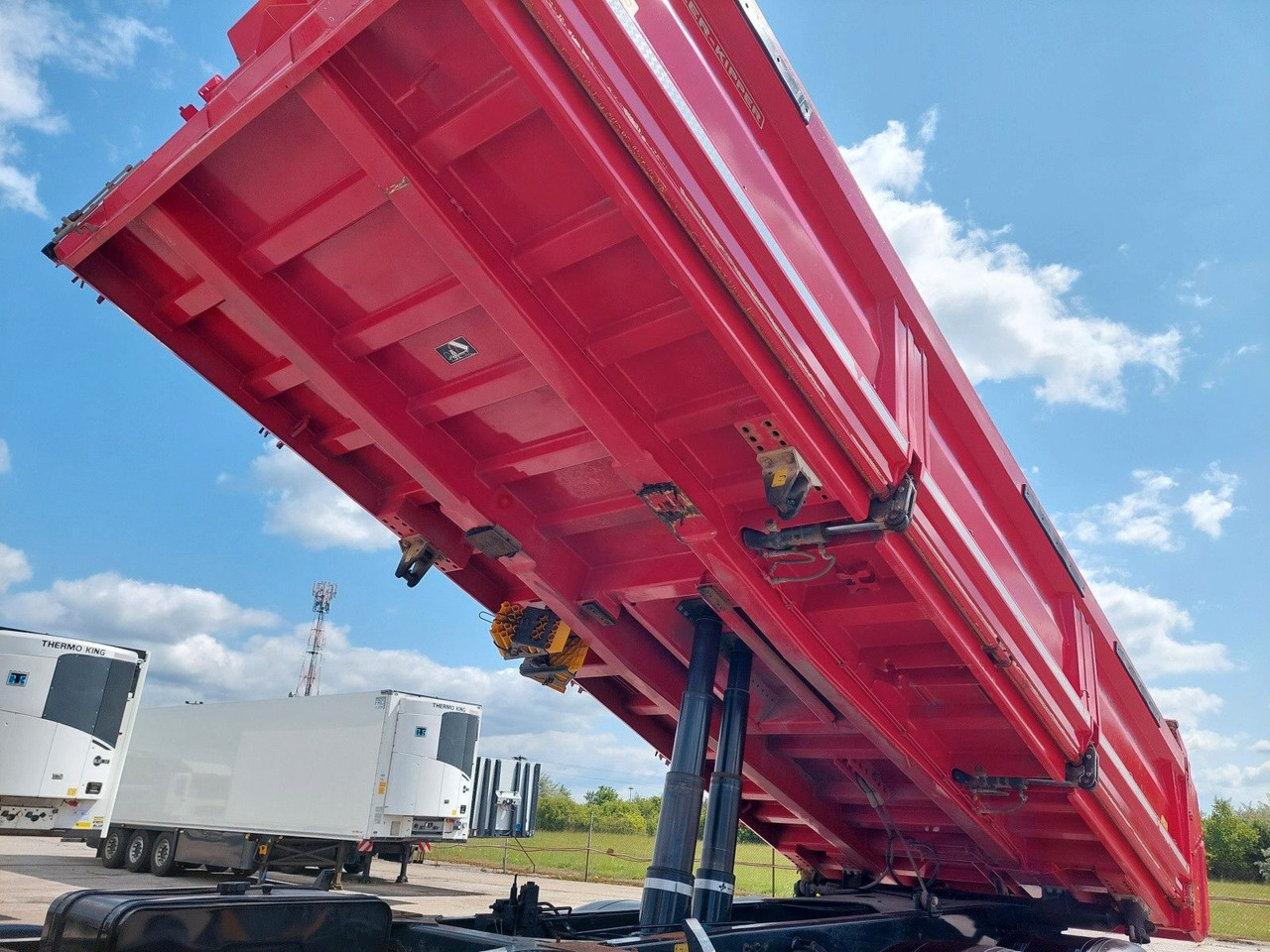 MAN TGS 35.460 BB Meiller Bordmatik 8x6 - Billenőplatós teherautó: 5 kép. MAN TGS 35.460 BB Meiller Bordmatik 8x6 - Billenőplatós teherautó: 5 kép.