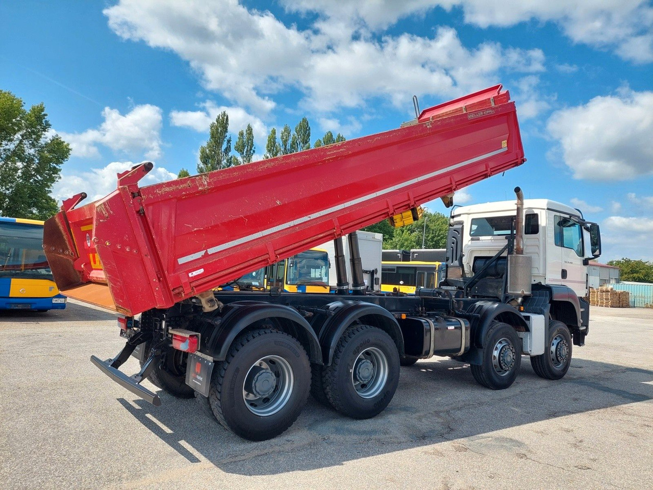 MAN TGS 35.460 BB Meiller Bordmatik 8x6 - Billenőplatós teherautó: 4 kép. MAN TGS 35.460 BB Meiller Bordmatik 8x6 - Billenőplatós teherautó: 4 kép.