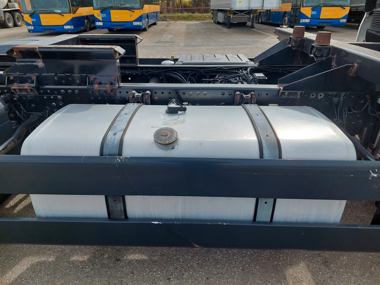 MAN TGX 26.460 LL 6x2/2 - Cserefelépítményes teherautó: 5 kép. MAN TGX 26.460 LL 6x2/2 - Cserefelépítményes teherautó: 5 kép.