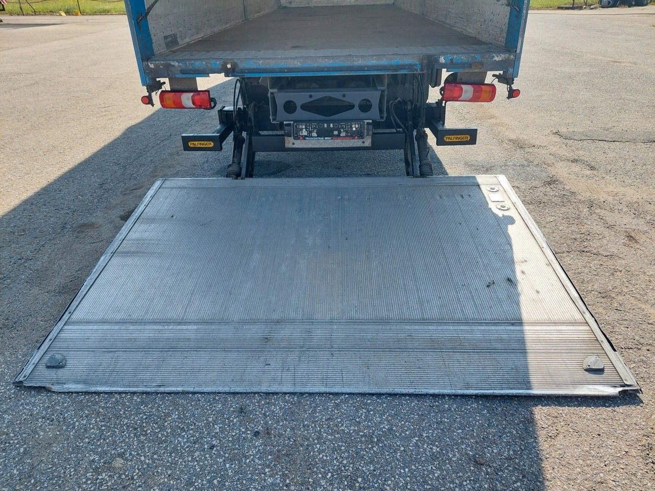 Ponyvás teherautó Mercedes-Benz Atego 1223 L/NR 20 20 Paletten: 6 kép.