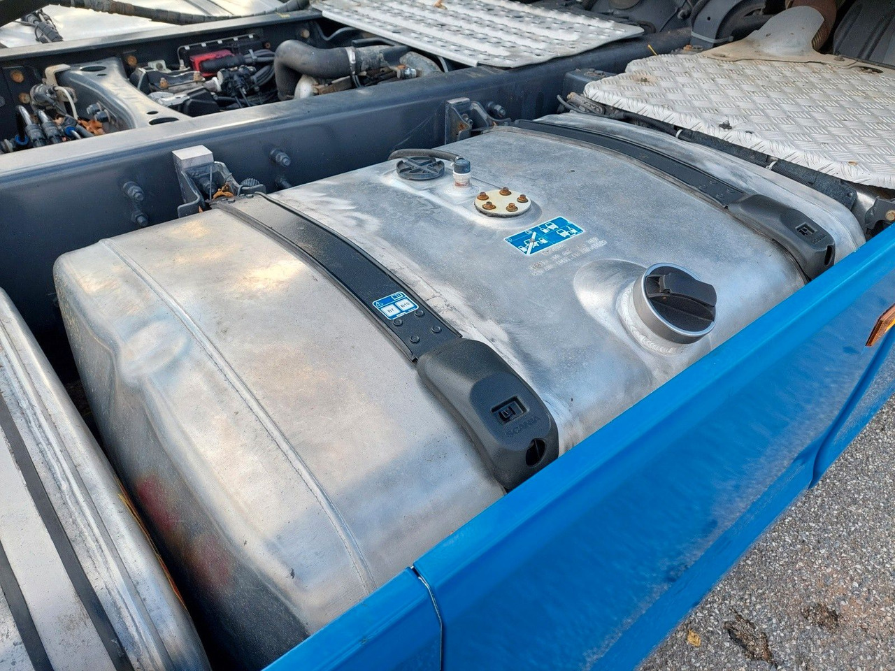 Scania R450 A4X2NB Luft/Luft Hydraulik - Nyergesvontató: 5 kép. Scania R450 A4X2NB Luft/Luft Hydraulik - Nyergesvontató: 5 kép.