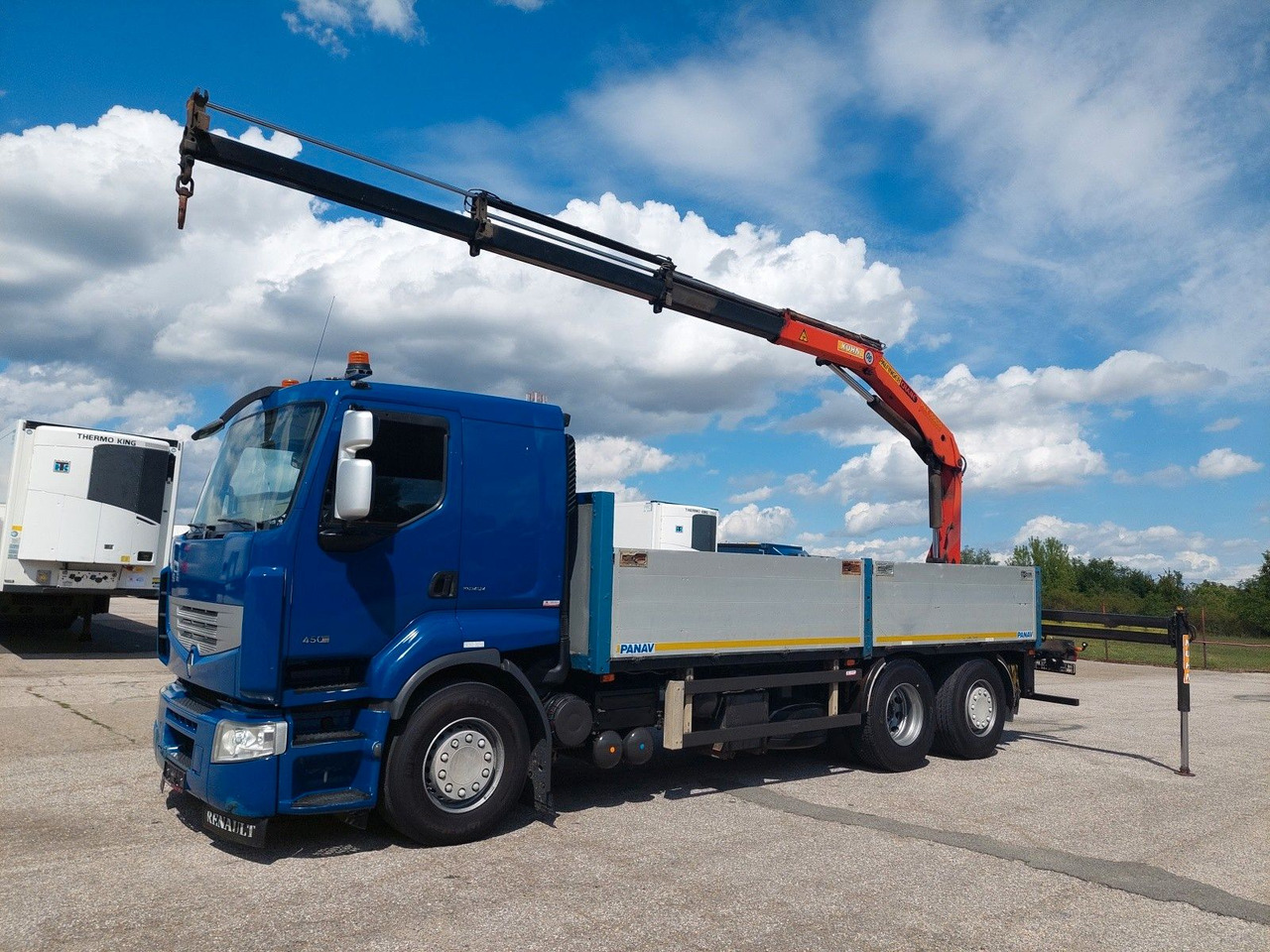 Renault Premium DXI R450.26 HR Palfinger PK 15.500 - Platós teherautó, Darus autó: 1 kép. Renault Premium DXI R450.26 HR Palfinger PK 15.500 - Platós teherautó, Darus autó: 1 kép.