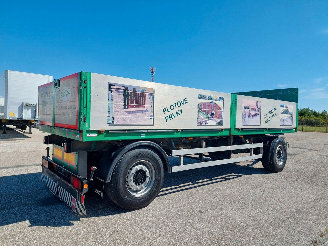 Schmitz Cargobull Gotha AFW18 Baustoffanhänger - Platós pótkocsi: 4 kép. Schmitz Cargobull Gotha AFW18 Baustoffanhänger - Platós pótkocsi: 4 kép.