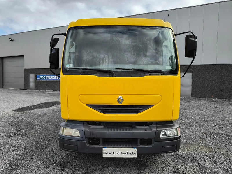 Renault Midlum 220 10500L FUEL / CARBURANT - 4 COMP/A LAMES - Tartályos teherautó: 2 kép. Renault Midlum 220 10500L FUEL / CARBURANT - 4 COMP/A LAMES - Tartályos teherautó: 2 kép.