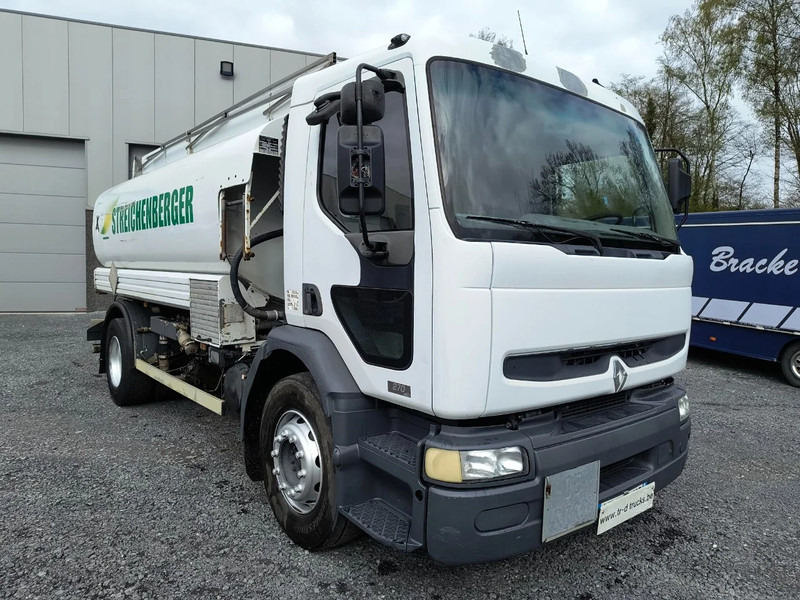 Renault Premium 270 13500L FUEL / CARBURANT TRUCK - 5 COMP - Tartályos teherautó: 3 kép. Renault Premium 270 13500L FUEL / CARBURANT TRUCK - 5 COMP - Tartályos teherautó: 3 kép.