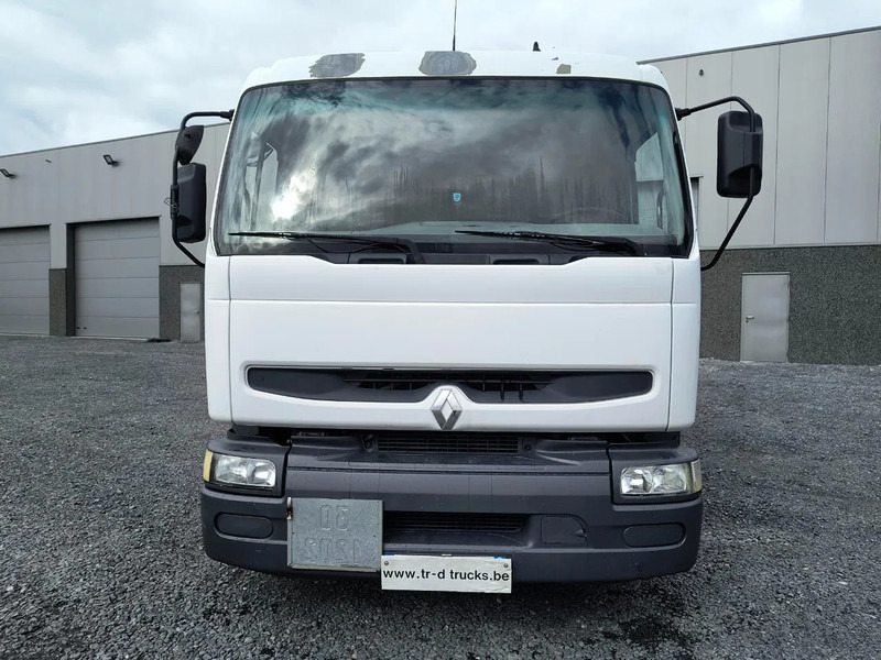 Renault Premium 270 13500L FUEL / CARBURANT TRUCK - 5 COMP - Tartályos teherautó: 2 kép. Renault Premium 270 13500L FUEL / CARBURANT TRUCK - 5 COMP - Tartályos teherautó: 2 kép.