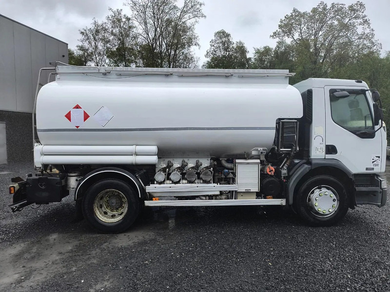 Renault Premium 320 13000L FUEL / CARBURANT - 4 COMPARTMENTS - Tartályos teherautó: 4 kép. Renault Premium 320 13000L FUEL / CARBURANT - 4 COMPARTMENTS - Tartályos teherautó: 4 kép.