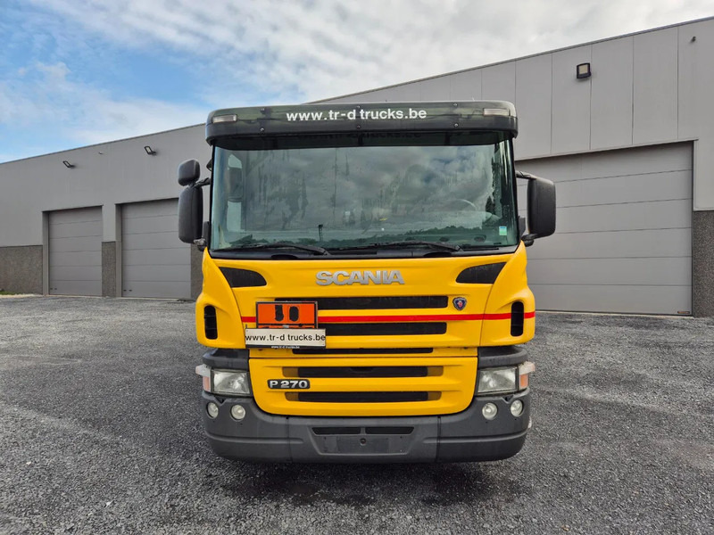 Scania P270 FUEL / CARBURANT 14000L - 4 COMP - Tartályos teherautó: 2 kép. Scania P270 FUEL / CARBURANT 14000L - 4 COMP - Tartályos teherautó: 2 kép.