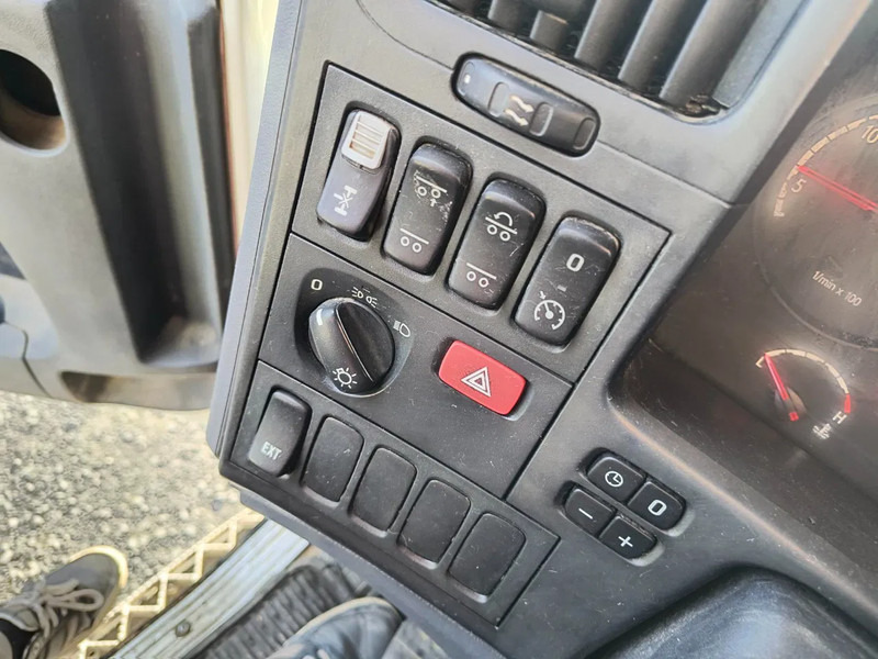 Tartályos teherautó a következők szállításához üzemanyag Scania P280 19000L FUEL/CARBURANT - 5 COMP. - EURO 5: 11 kép.