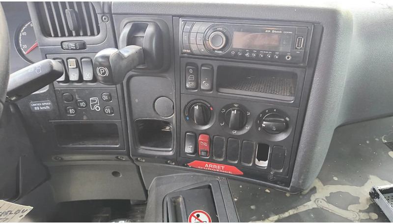 Tartályos teherautó Scania P280 MANUAL GEARBOX- TANK 14000L- RETARDER: 16 kép.