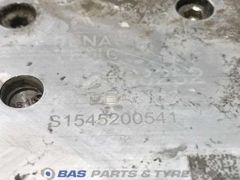 Renault AdBlue pomp Renault 7421679299 - Alkatrész - Teherautó: 5 kép. Renault AdBlue pomp Renault 7421679299 - Alkatrész - Teherautó: 5 kép.