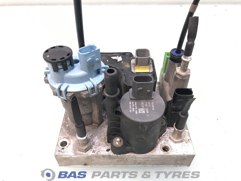 Renault AdBlue pomp Renault 7421679299 - Alkatrész - Teherautó: 1 kép. Renault AdBlue pomp Renault 7421679299 - Alkatrész - Teherautó: 1 kép.