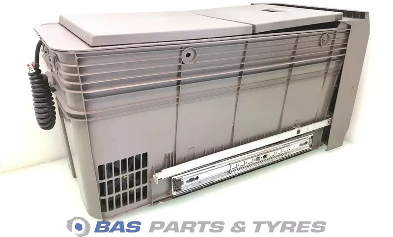 Scania S-Serie NextGen Koelkast Scania 40 Liter 2706575 - Alkatrész - Teherautó: 4 kép. Scania S-Serie NextGen Koelkast Scania 40 Liter 2706575 - Alkatrész - Teherautó: 4 kép.