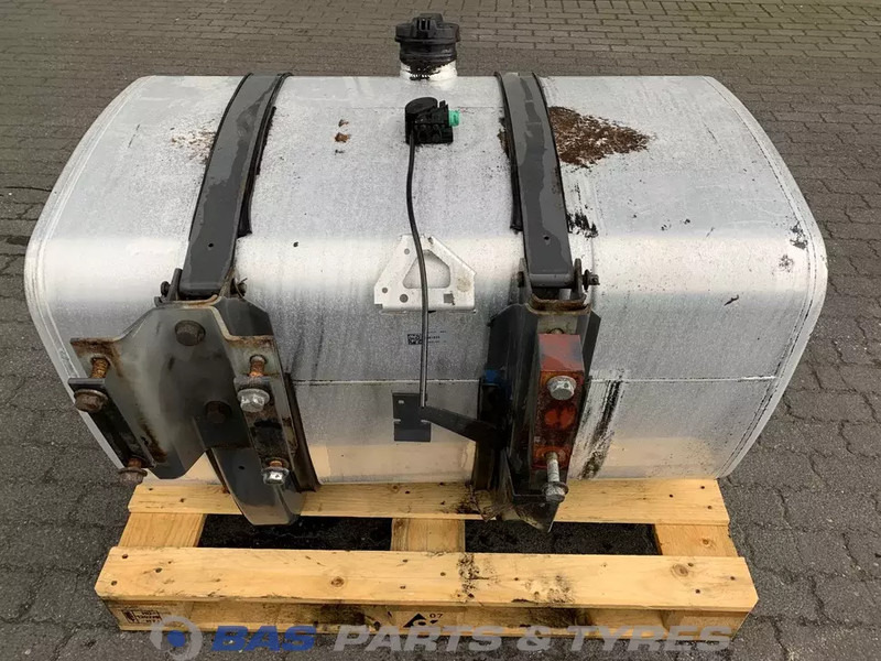 DAF Brandstoftank DAF 430 Liter 1681824 - Üzemanyag tartály - Teherautó: 3 kép. DAF Brandstoftank DAF 430 Liter 1681824 - Üzemanyag tartály - Teherautó: 3 kép.
