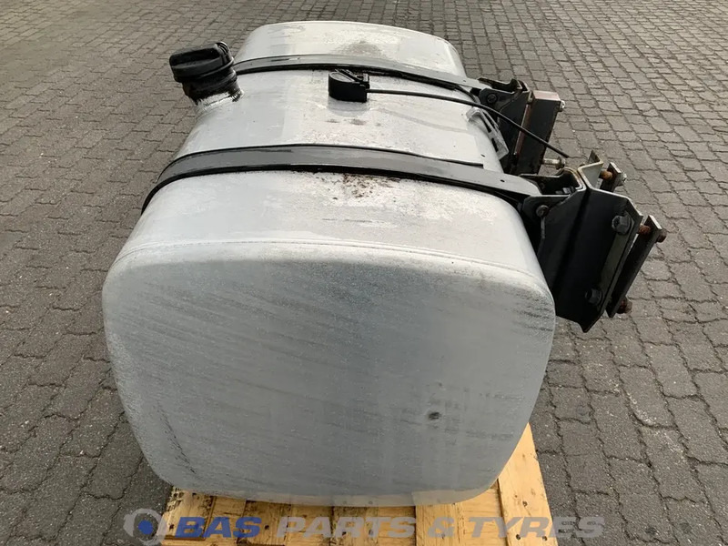 DAF Brandstoftank DAF 430 Liter 1681824 - Üzemanyag tartály - Teherautó: 2 kép. DAF Brandstoftank DAF 430 Liter 1681824 - Üzemanyag tartály - Teherautó: 2 kép.