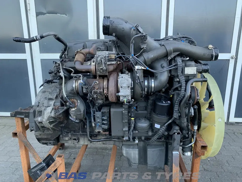 DAF CF Euro 6 - Motor - Teherautó: 3 kép. DAF CF Euro 6 - Motor - Teherautó: 3 kép.