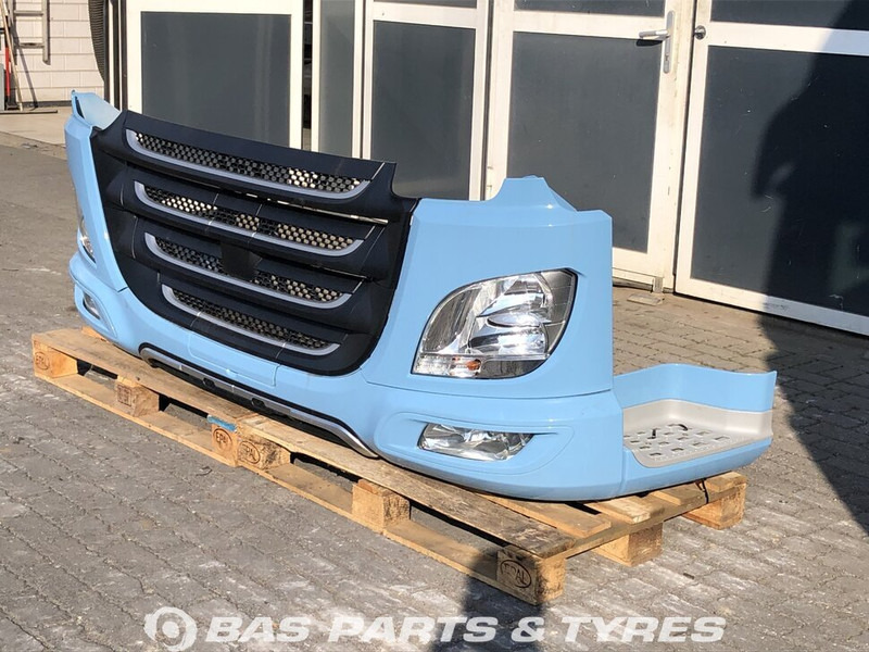 DAF CF Euro 6 - Lökhárító - Teherautó: 2 kép. DAF CF Euro 6 - Lökhárító - Teherautó: 2 kép.