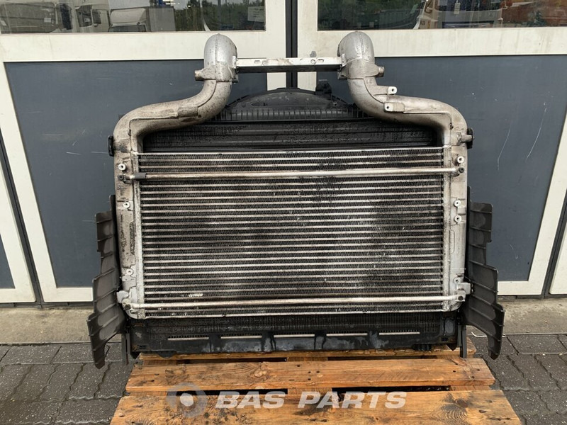 DAF CF Euro 6 Koelerpakket DAF MX11 291 H1 1940148 - Radiátor - Teherautó: 2 kép. DAF CF Euro 6 Koelerpakket DAF MX11 291 H1 1940148 - Radiátor - Teherautó: 2 kép.
