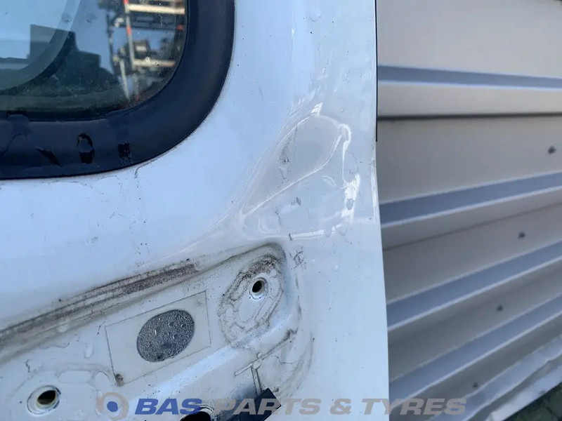 DAF CF Euro 6 Portier Rechts DAF 1355334 - Ajtó és alkatrészek - Teherautó: 3 kép. DAF CF Euro 6 Portier Rechts DAF 1355334 - Ajtó és alkatrészek - Teherautó: 3 kép.