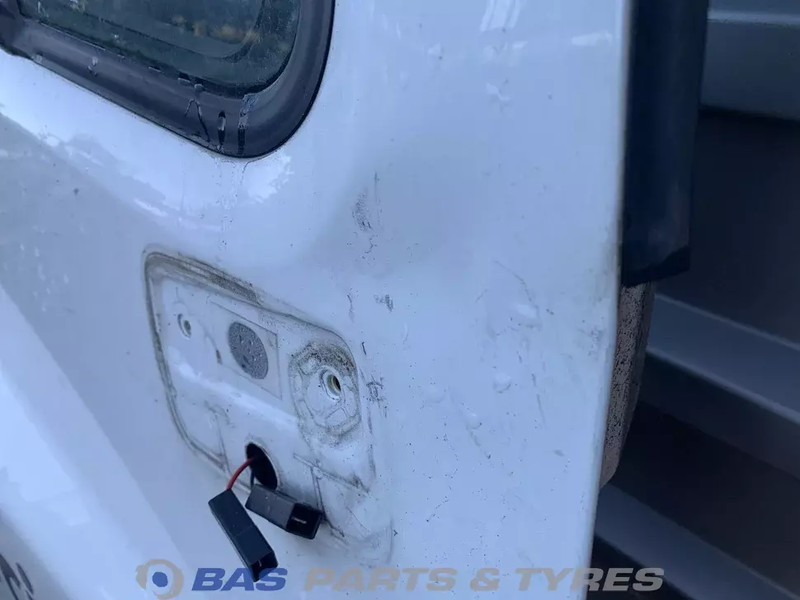 DAF CF Euro 6 Portier Rechts DAF 1355334 - Ajtó és alkatrészek - Teherautó: 4 kép. DAF CF Euro 6 Portier Rechts DAF 1355334 - Ajtó és alkatrészek - Teherautó: 4 kép.