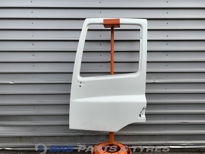 DAF CF (Meerdere types) Portier Links DAF 1836599 - Ajtó és alkatrészek - Teherautó: 1 kép. DAF CF (Meerdere types) Portier Links DAF 1836599 - Ajtó és alkatrészek - Teherautó: 1 kép.