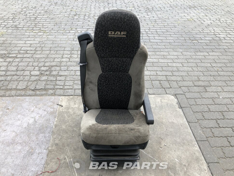 DAF CF75 Euro 4-5 - Ülés - Teherautó: 1 kép. DAF CF75 Euro 4-5 - Ülés - Teherautó: 1 kép.