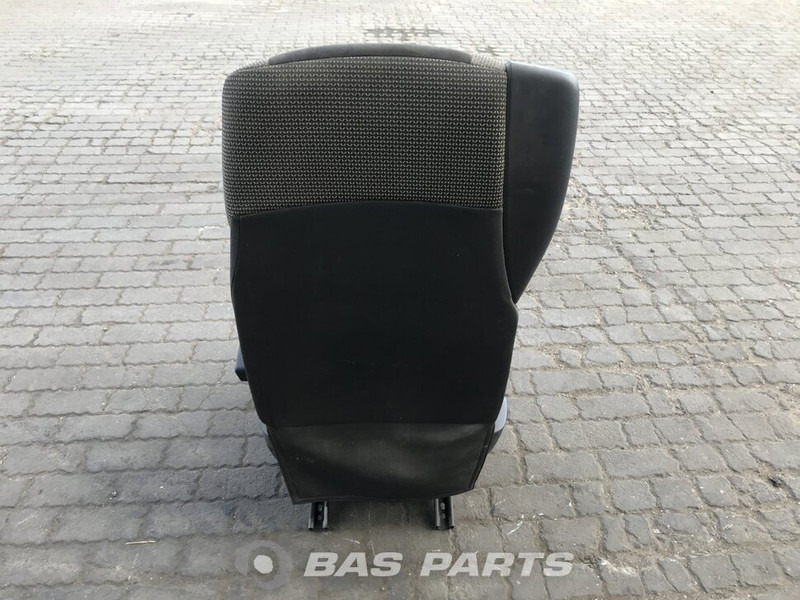 DAF CF85 Euro 4-5 - Ülés - Teherautó: 3 kép. DAF CF85 Euro 4-5 - Ülés - Teherautó: 3 kép.