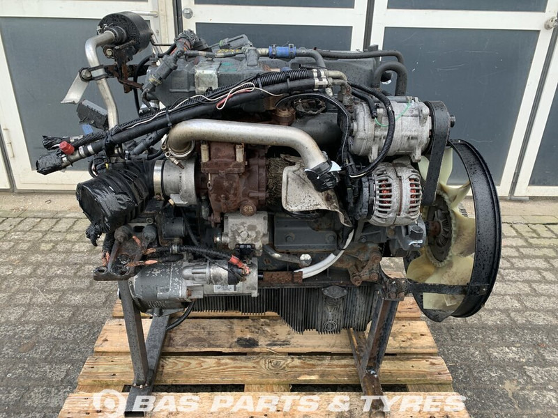DAF LF Euro 6 - Motor - Teherautó: 3 kép. DAF LF Euro 6 - Motor - Teherautó: 3 kép.