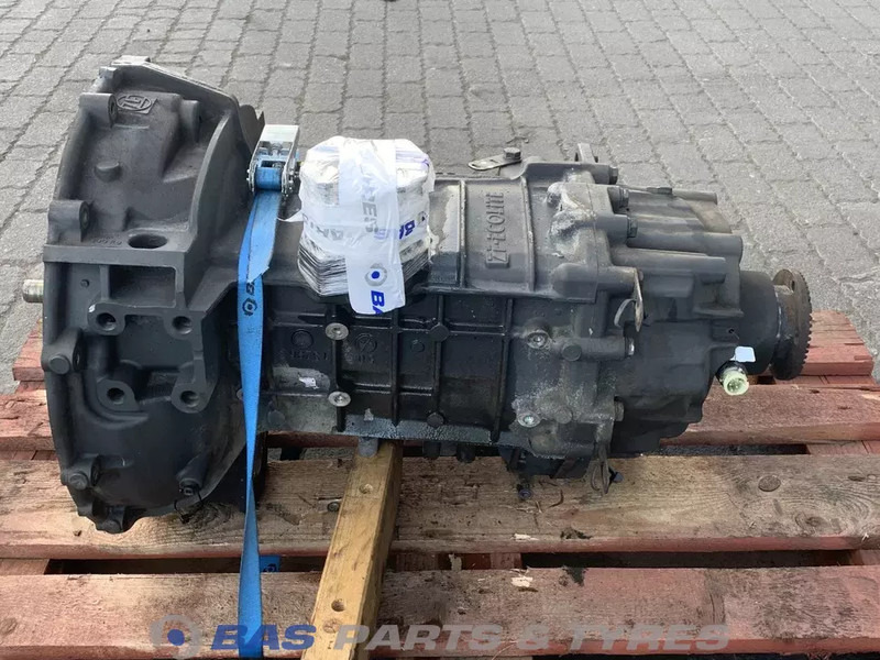 DAF LF Euro 6 - Sebességváltó - Teherautó: 1 kép. DAF LF Euro 6 - Sebességváltó - Teherautó: 1 kép.