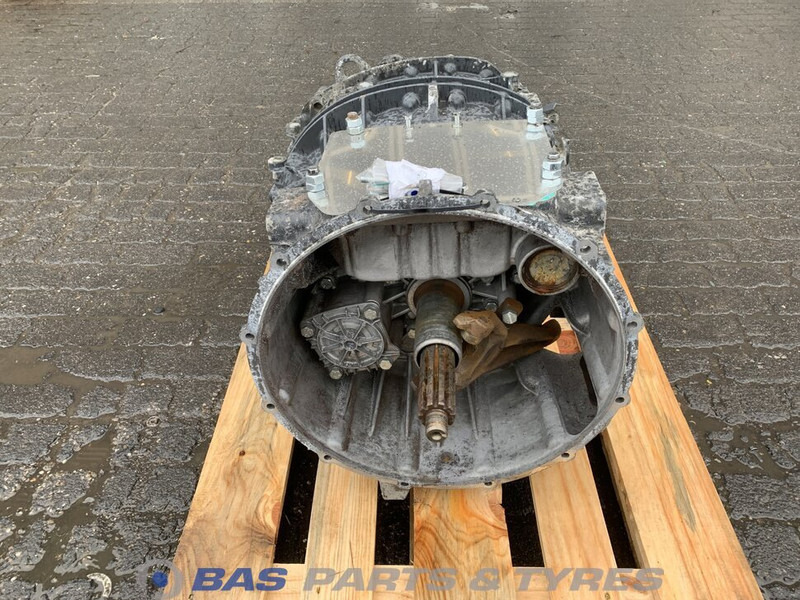 DAF LF Euro 6 - Sebességváltó - Teherautó: 4 kép. DAF LF Euro 6 - Sebességváltó - Teherautó: 4 kép.