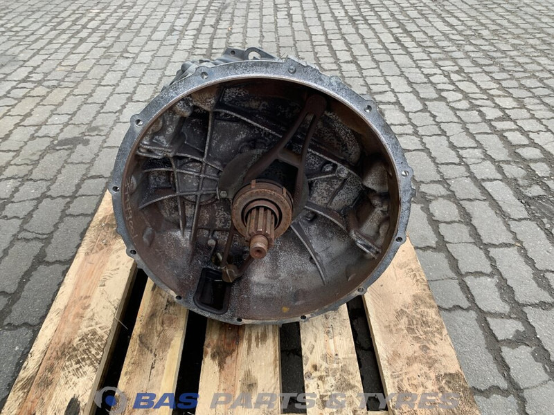 DAF LF Euro 6 - Sebességváltó - Teherautó: 4 kép. DAF LF Euro 6 - Sebességváltó - Teherautó: 4 kép.